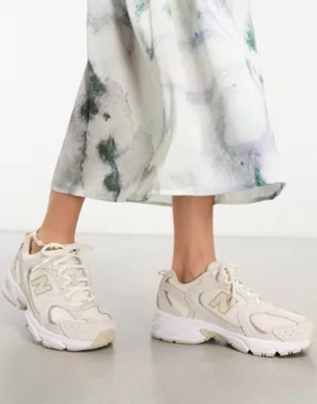 New Balance 530 trainers in off white | ASOS