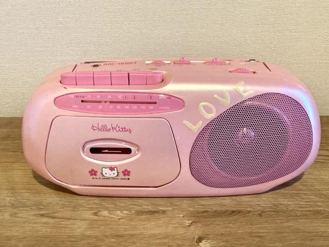 HELLO KITTY pink flower Radio cassette player with AM/FM radio RM-120KT Used
